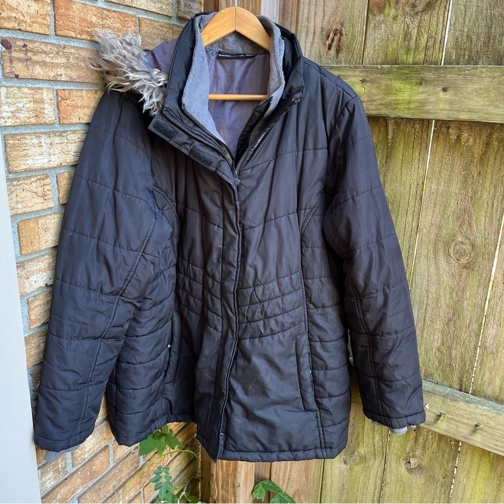 Swiss Tech Women's Black Puffer Jacket